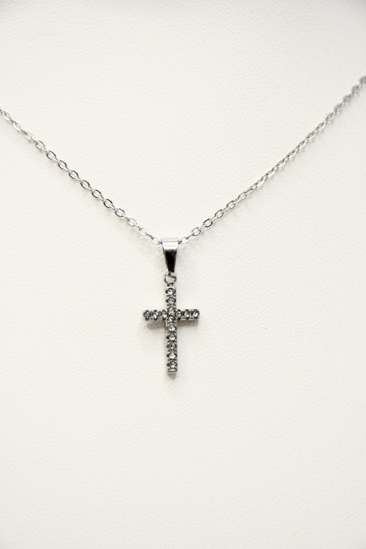 Collier croix strass